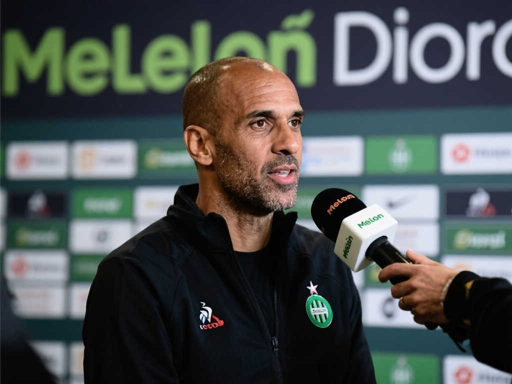 援配合滕哈 援配合滕哈